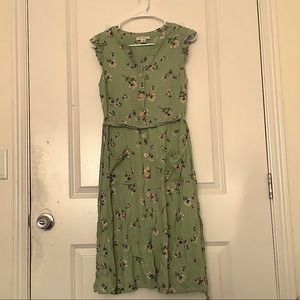 Women’s green sunflower dress with pockets and tie